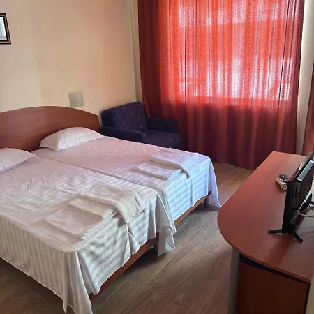 Hotel Family Diana 2*